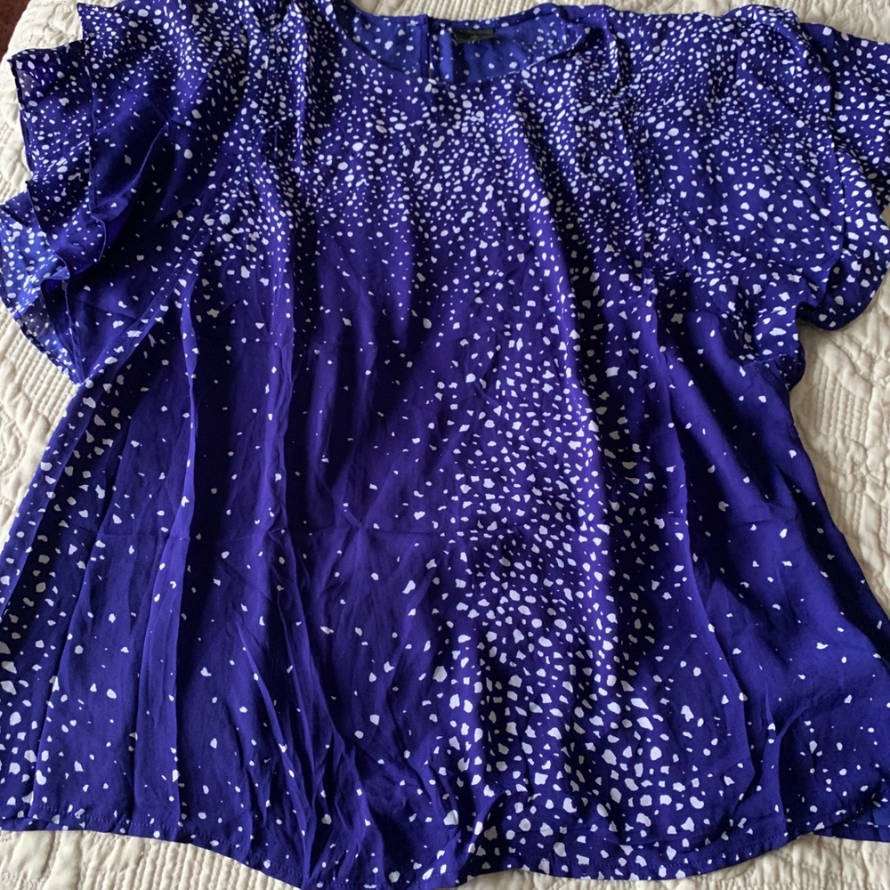 Worthington blouse blue and white